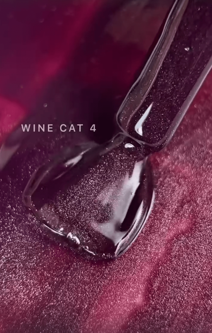 Saga Wine Cat #04