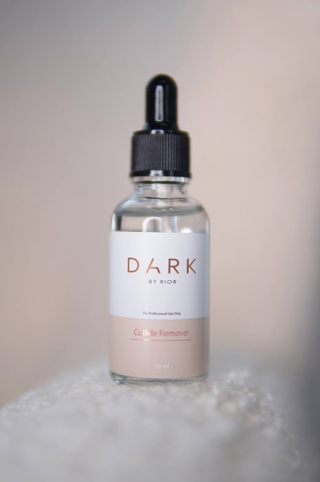 DARK Cuticle Remover
