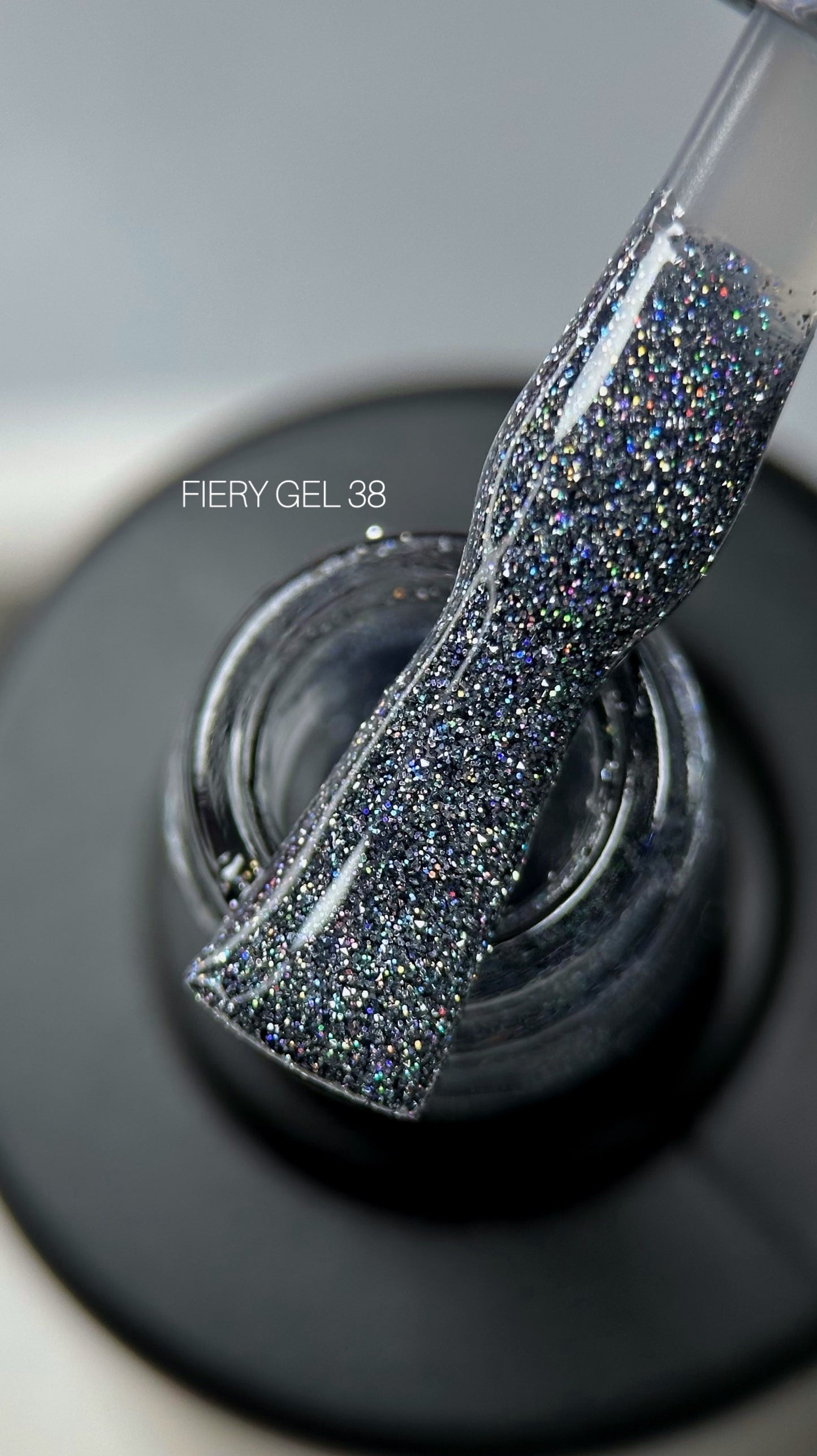 Saga Fiery Gel #38